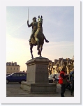 Photo0054 * Avec la statue de Du Guesclin * 1200 x 1600 * (164KB)