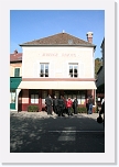IMG_9469 * Devant la maison de Van Gogh à Auvers sur Oise * 2304 x 3456 * (5.29MB)